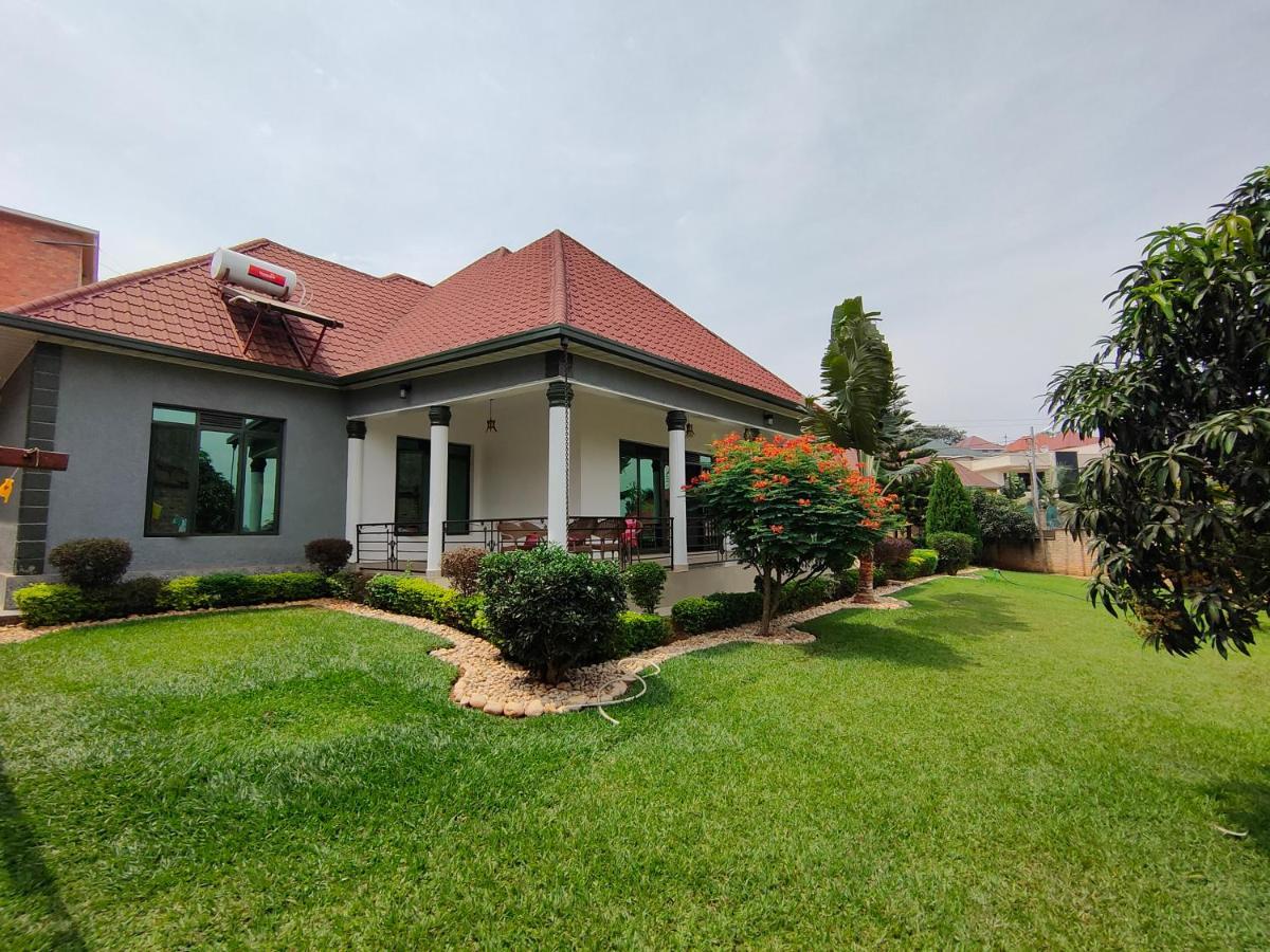 Villa Kikiriki Kigali Bagian luar foto