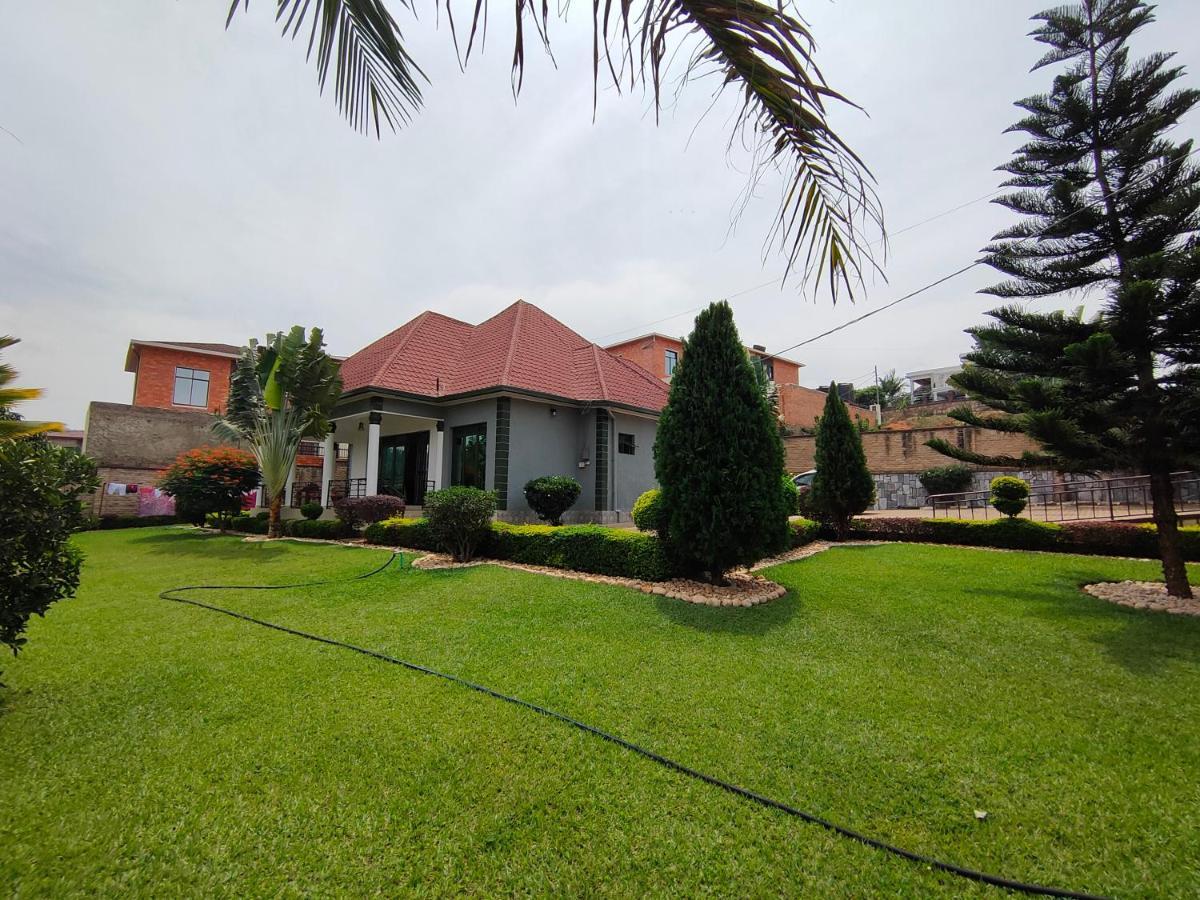 Villa Kikiriki Kigali Bagian luar foto